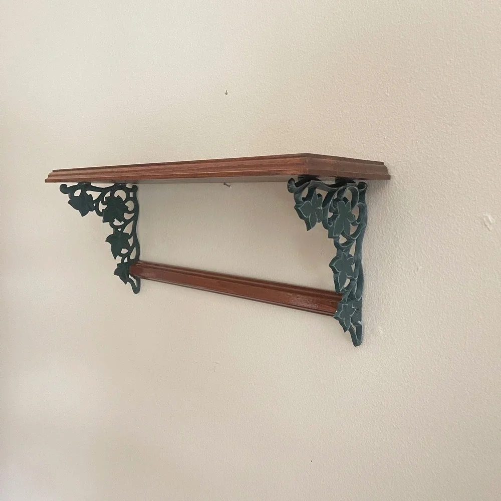 Vtg Wooden Wall Display Shelf ivy Cottage Farmhouse Trinket 18